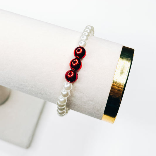 Pearl & Red Beaded Holiday Bracelet