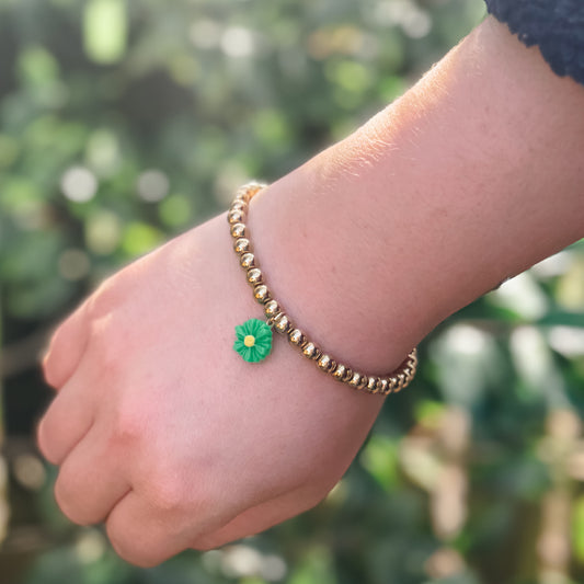 Green Flower Charm Gold Beaded Bracelet