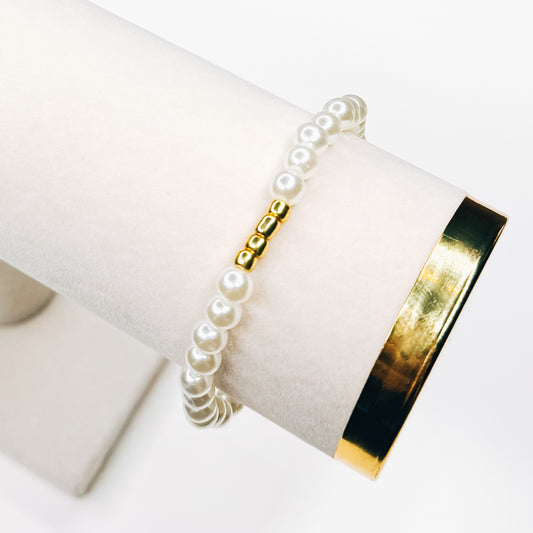 Gold Accent Beaded Pearl Bracelet