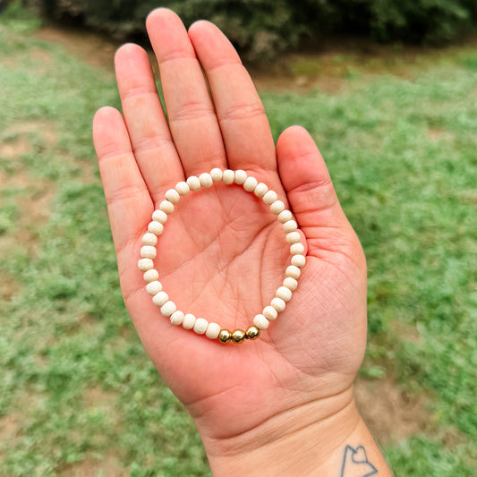 Wooden & Gold Dainty Beaded Bracelet